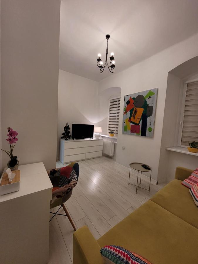 Boleslaviaapartments - Apartament Antonella โบเลสวาเวียส ภายนอก รูปภาพ